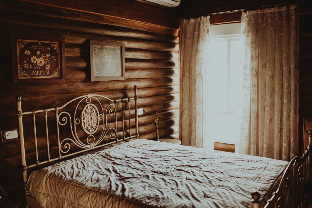 vintage-bedroom